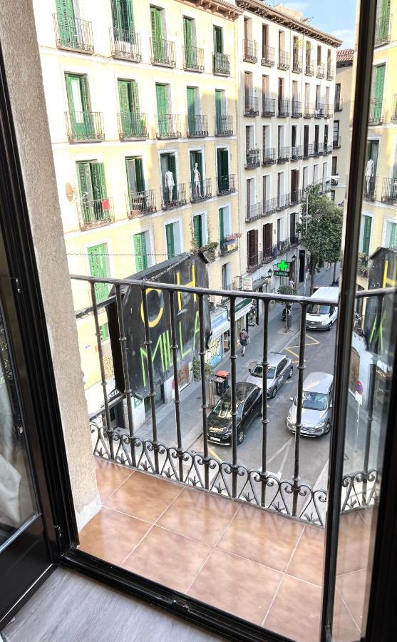 Casa De Huespedes Mi Lla Hotel Madrid Buitenkant foto